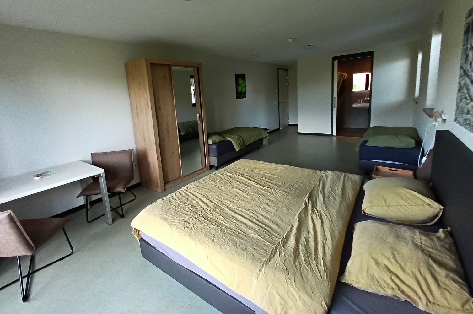 Groepskamer bed en breakfast In de wei